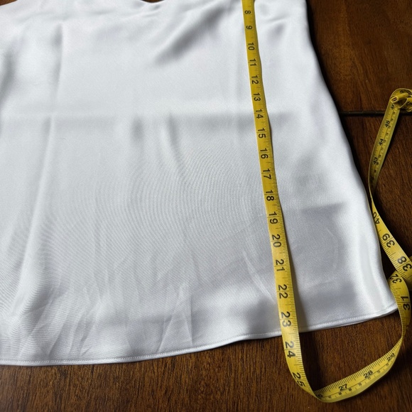 Club Monaco lined white silky top - Picture 6 of 6